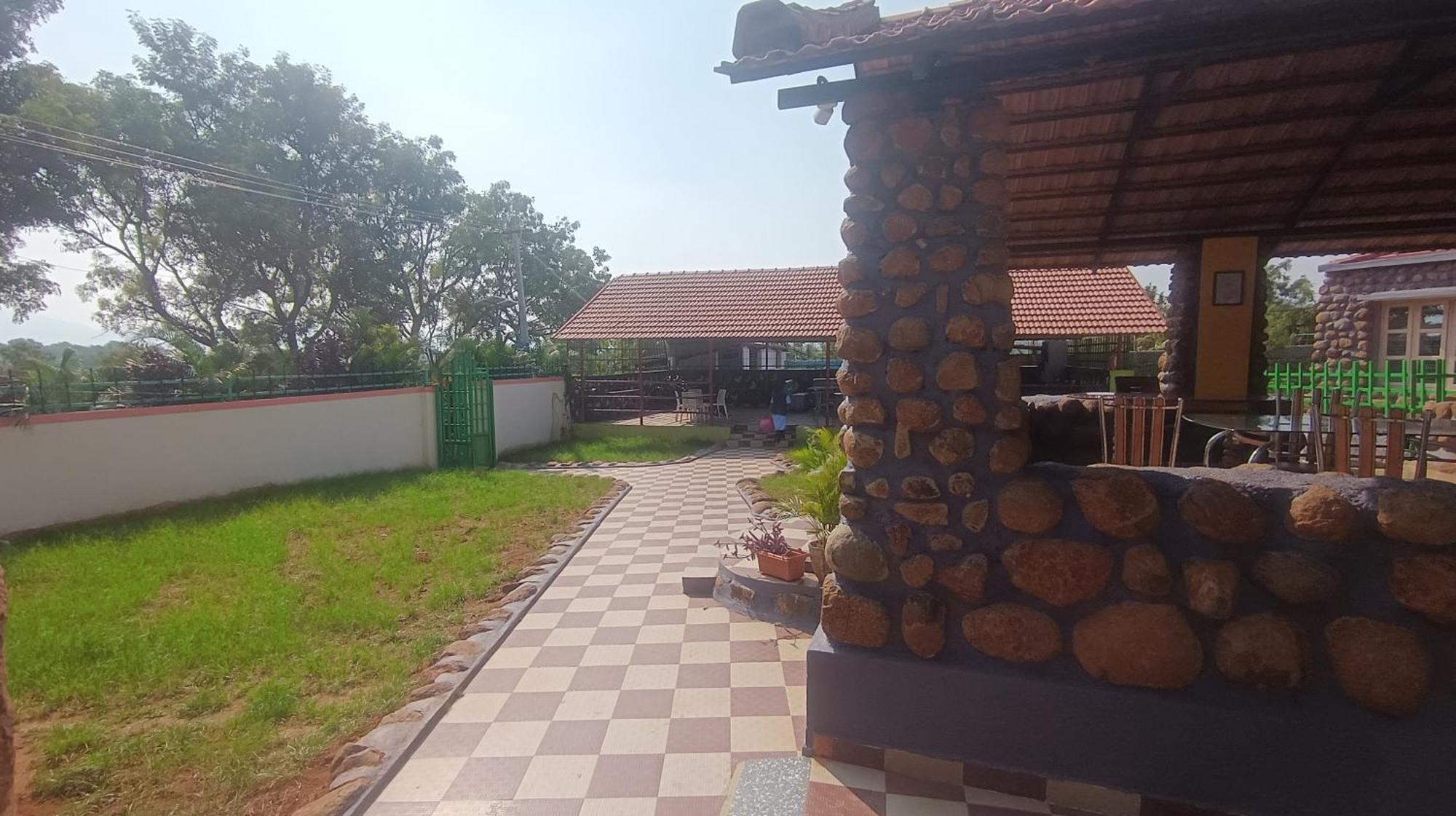 Vara Farms Mulhalli Dış mekan fotoğraf